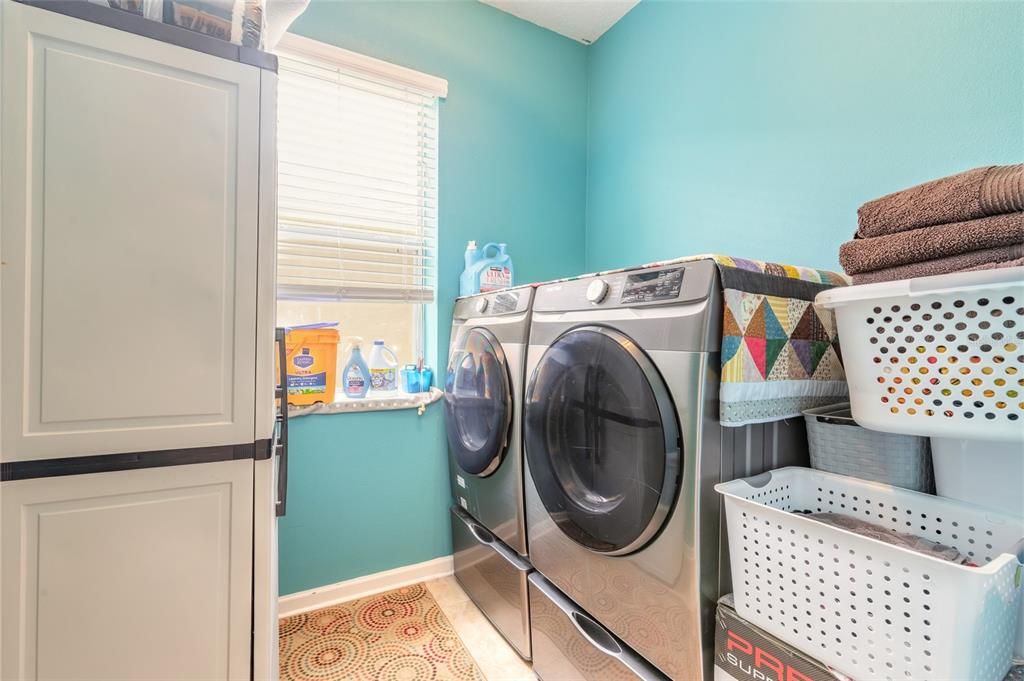 For Sale: $459,900 (4 beds, 2 baths, 2540 Square Feet)