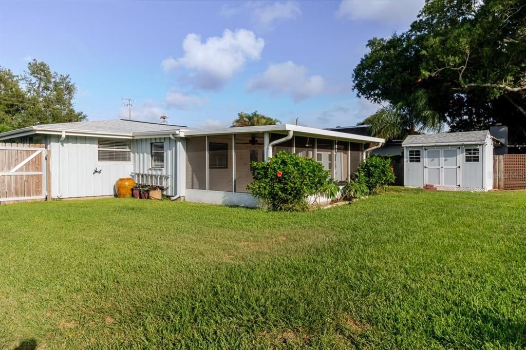 For Sale: $530,000 (2 beds, 2 baths, 1180 Square Feet)