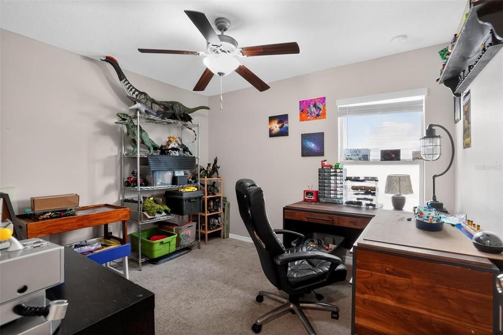 For Sale: $284,000 (3 beds, 2 baths, 1451 Square Feet)
