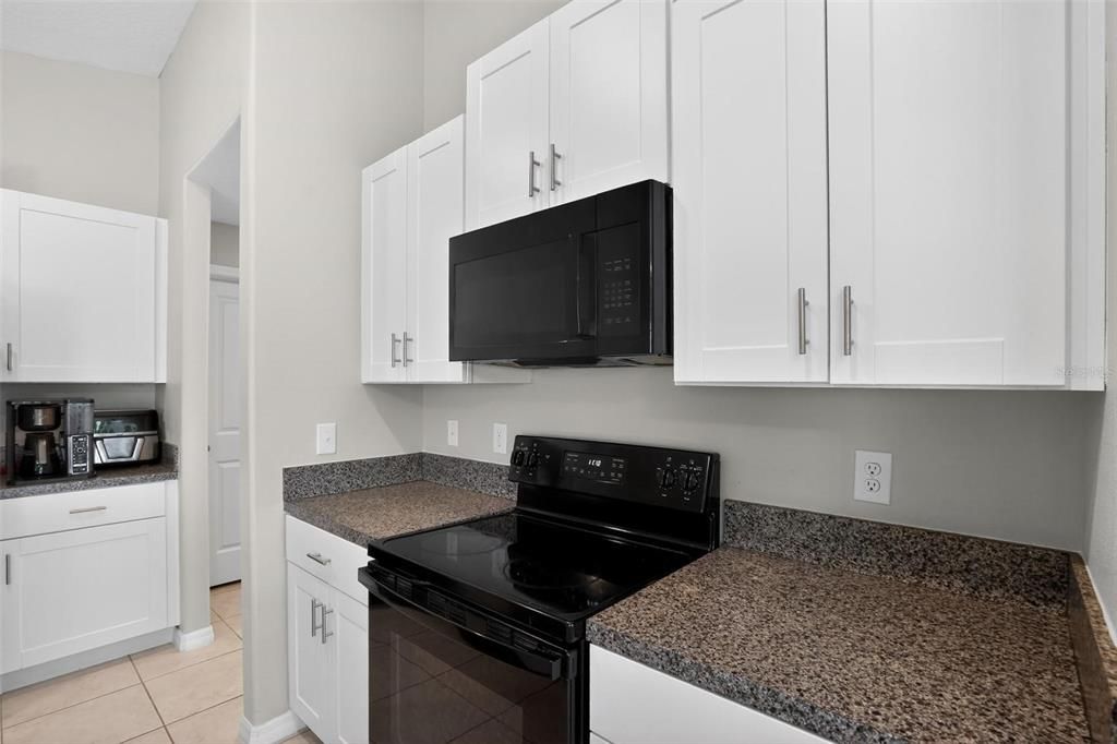 For Sale: $284,000 (3 beds, 2 baths, 1451 Square Feet)