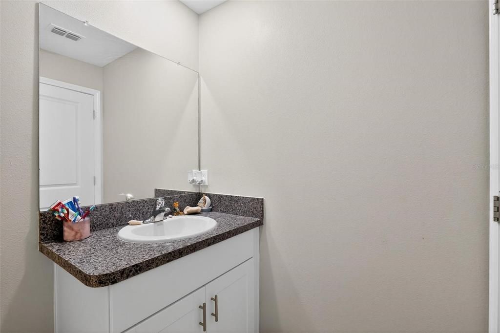 For Sale: $284,000 (3 beds, 2 baths, 1451 Square Feet)
