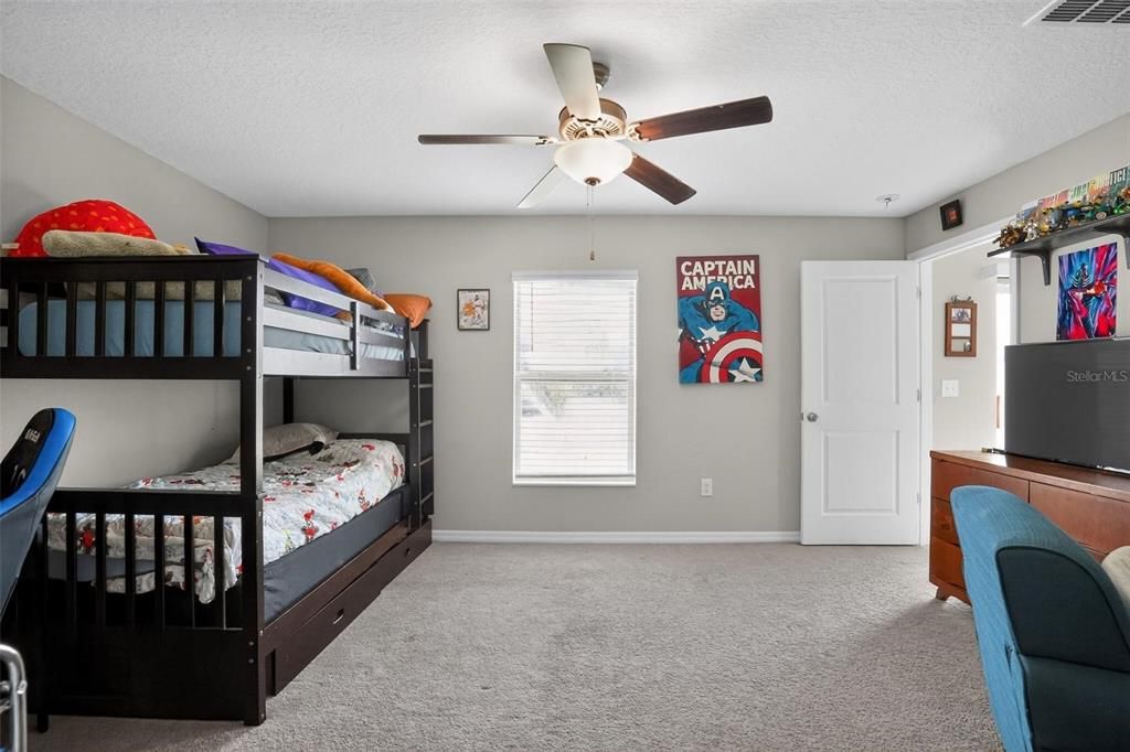 For Sale: $284,000 (3 beds, 2 baths, 1451 Square Feet)