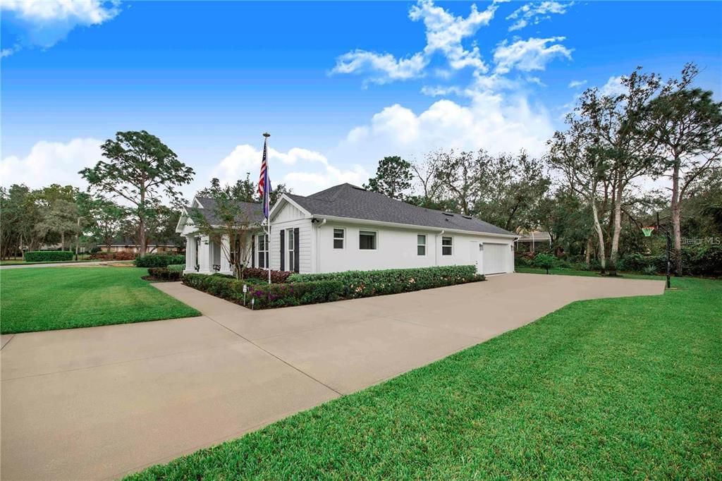 For Sale: $630,000 (3 beds, 2 baths, 2190 Square Feet)