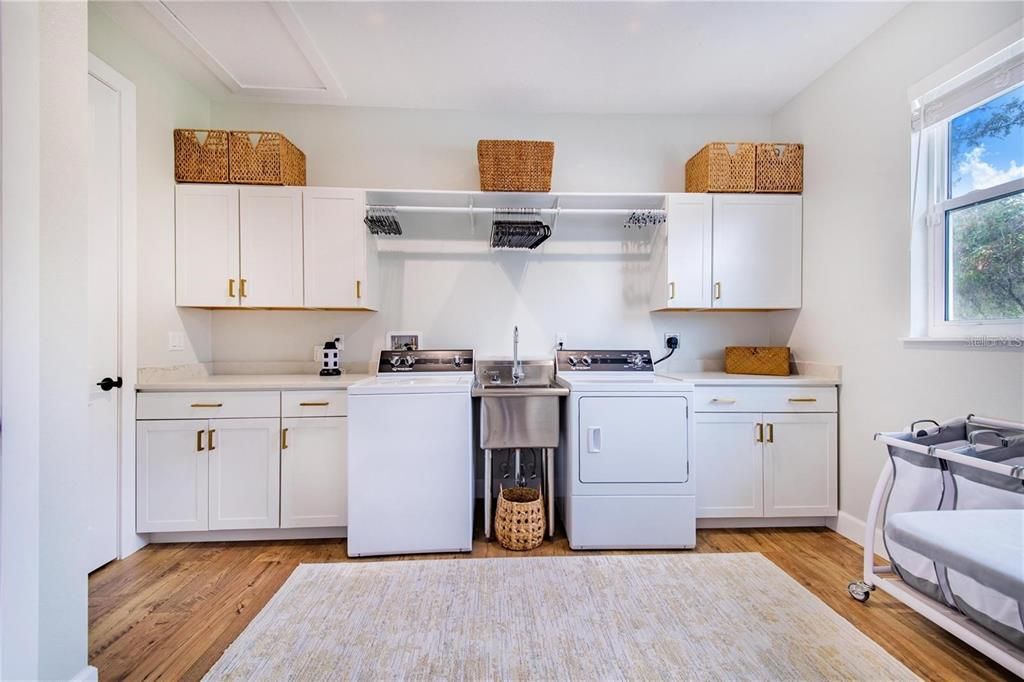 For Sale: $630,000 (3 beds, 2 baths, 2190 Square Feet)