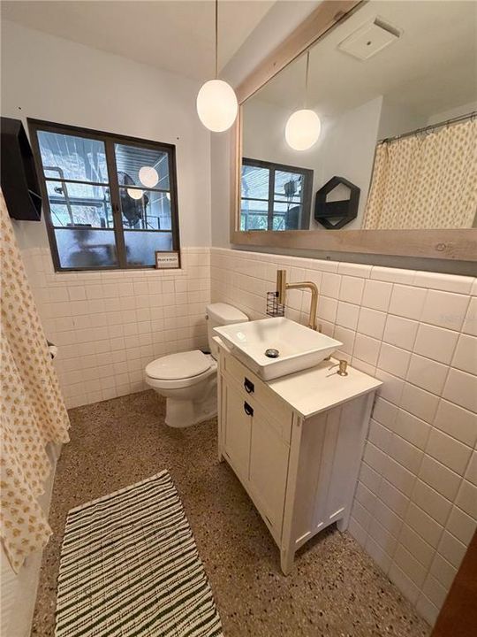 En Venta: $362,500 (3 camas, 2 baños, 1800 Pies cuadrados)