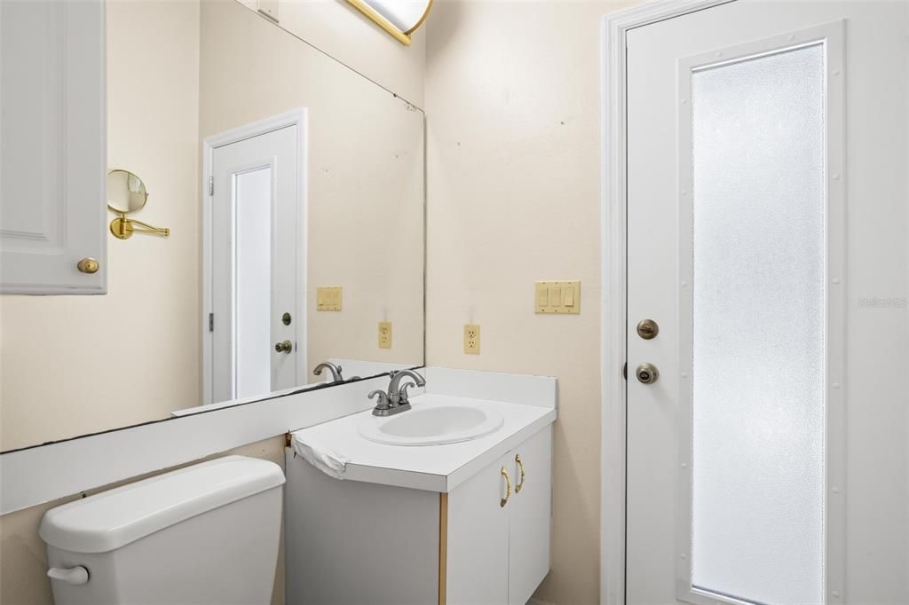 For Sale: $700,000 (3 beds, 3 baths, 2344 Square Feet)