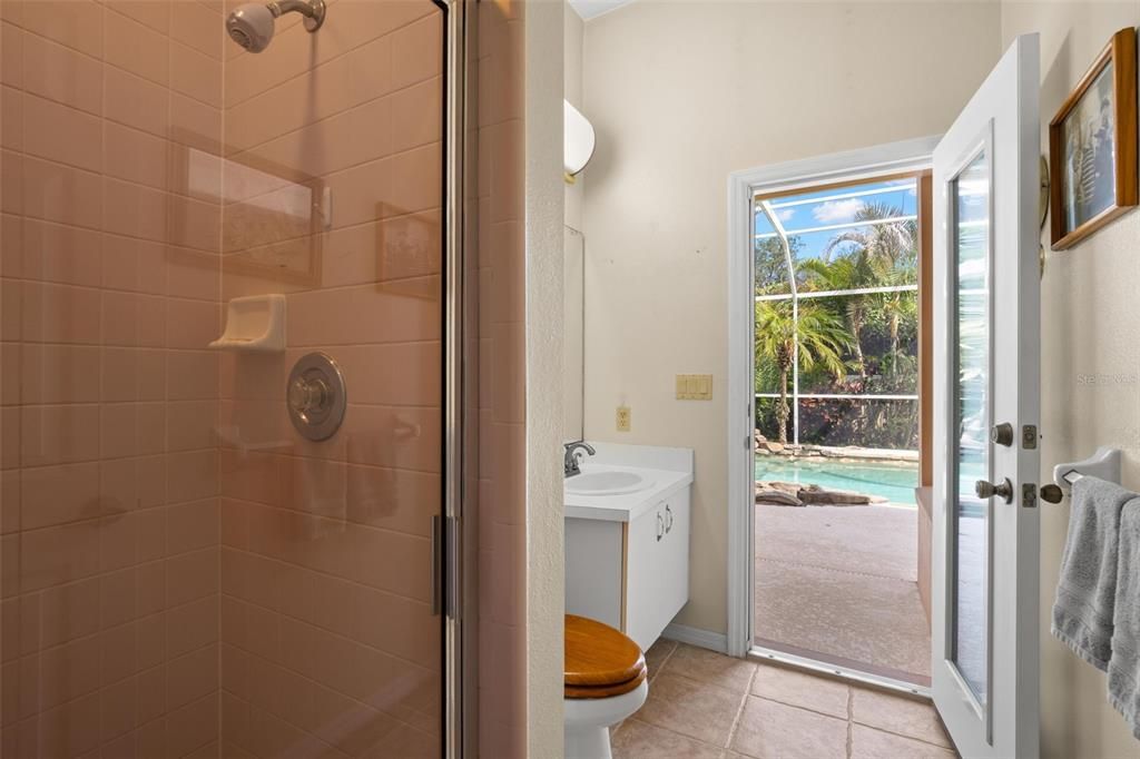 For Sale: $700,000 (3 beds, 3 baths, 2344 Square Feet)
