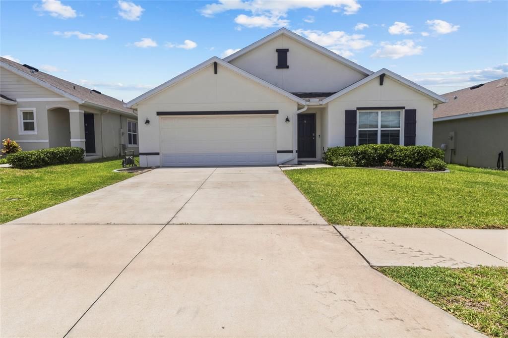 For Sale: $330,000 (4 beds, 2 baths, 1846 Square Feet)