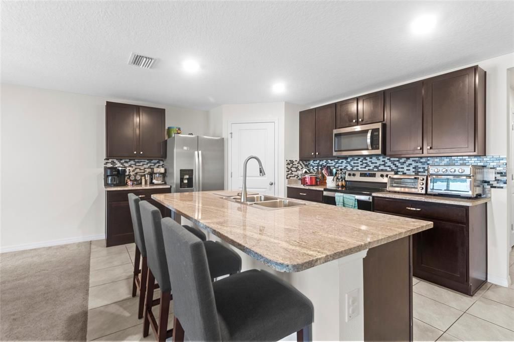 For Sale: $330,000 (4 beds, 2 baths, 1846 Square Feet)