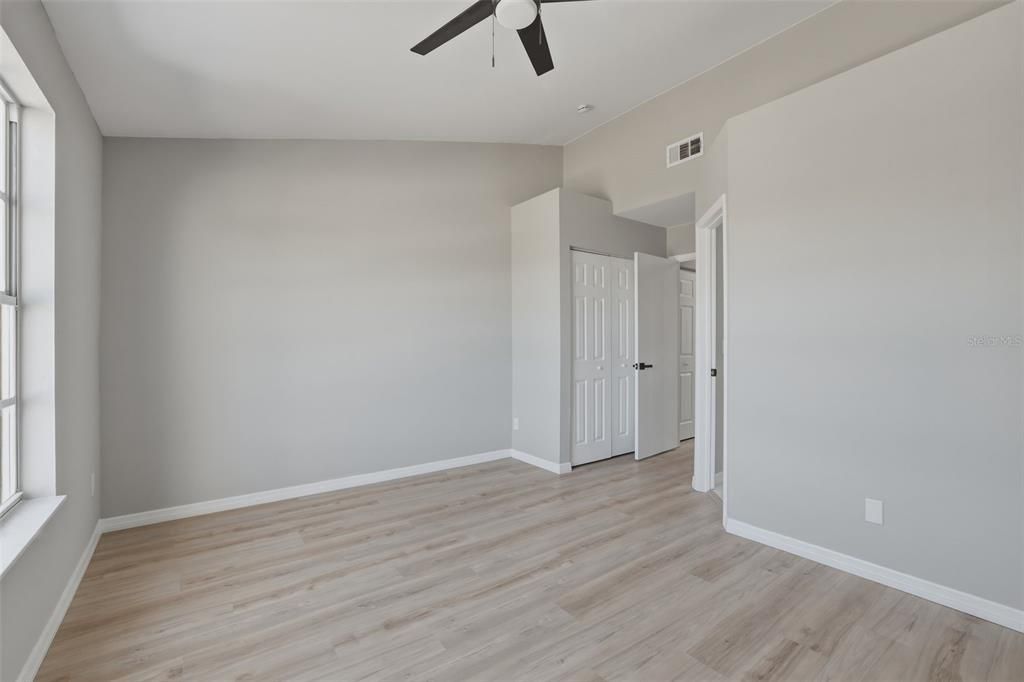 For Sale: $205,000 (2 beds, 2 baths, 1118 Square Feet)