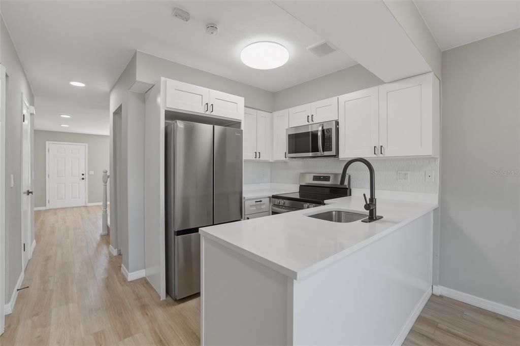For Sale: $205,000 (2 beds, 2 baths, 1118 Square Feet)