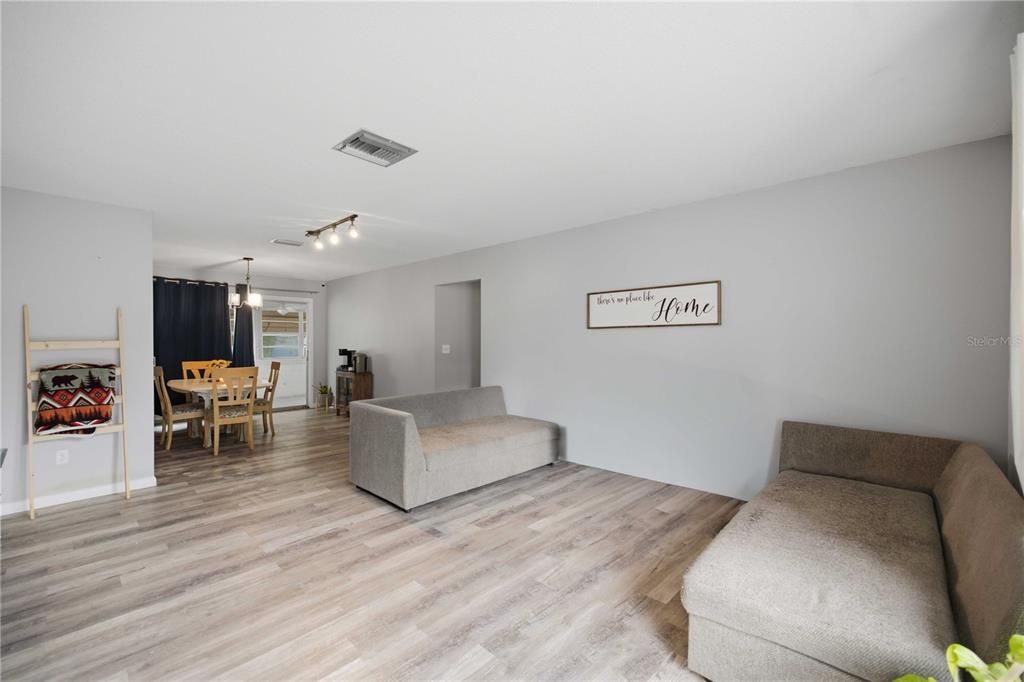 En Venta: $199,900 (3 camas, 1 baños, 1467 Pies cuadrados)
