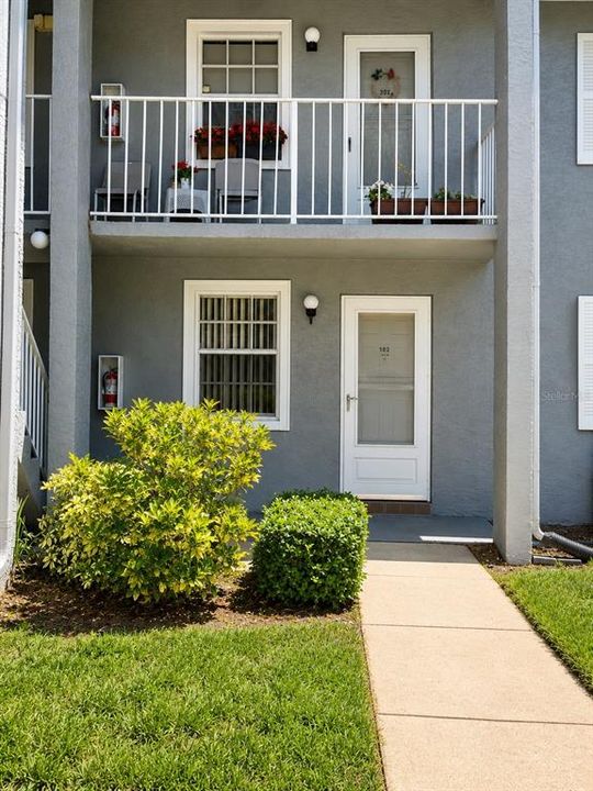 For Sale: $204,990 (2 beds, 2 baths, 835 Square Feet)