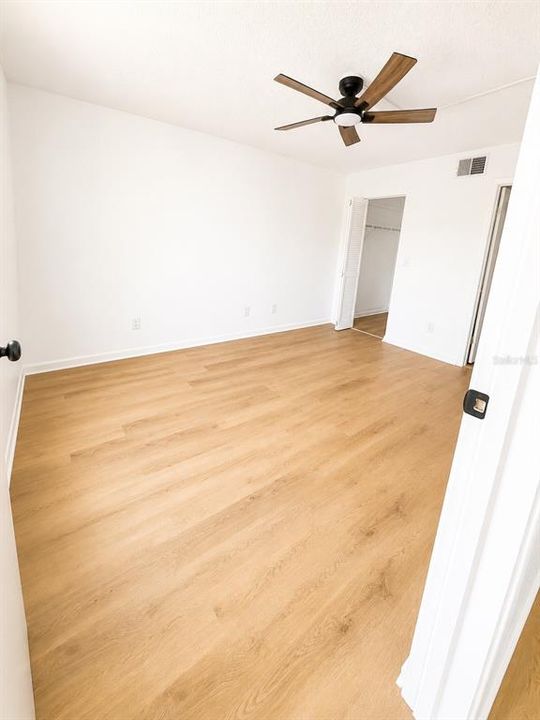 For Sale: $204,990 (2 beds, 2 baths, 835 Square Feet)