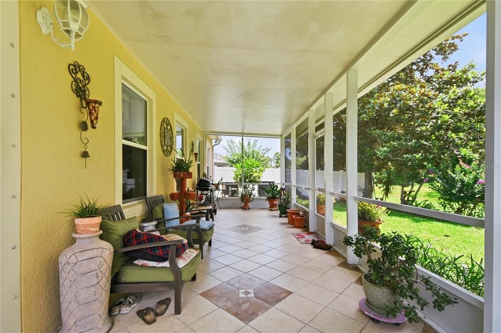 En Venta: $410,000 (4 camas, 2 baños, 2582 Pies cuadrados)
