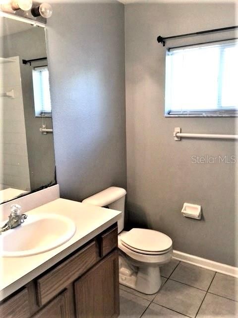 В аренду: $2,000 (4 спален, 2 ванн, 1685 Квадратных фут)