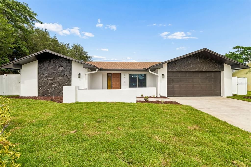 На продажу: $624,900 (3 спален, 3 ванн, 2137 Квадратных фут)