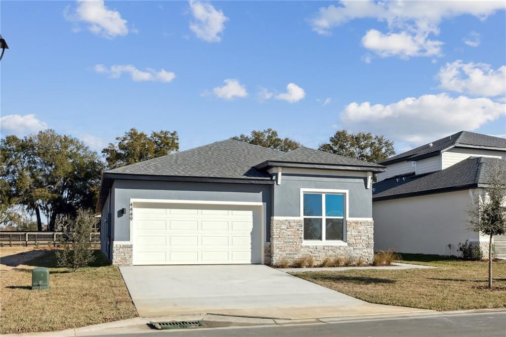 For Sale: $401,000 (4 beds, 3 baths, 2147 Square Feet)