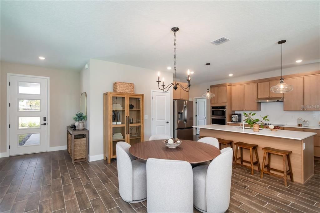 For Sale: $401,000 (4 beds, 3 baths, 2147 Square Feet)