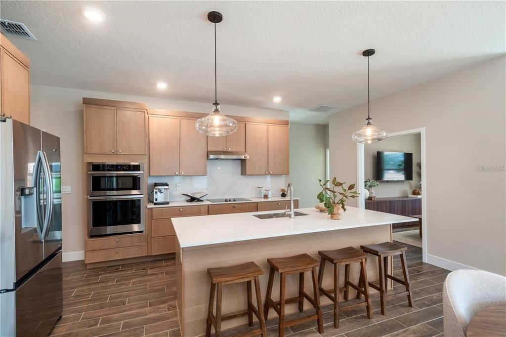 For Sale: $401,000 (4 beds, 3 baths, 2147 Square Feet)