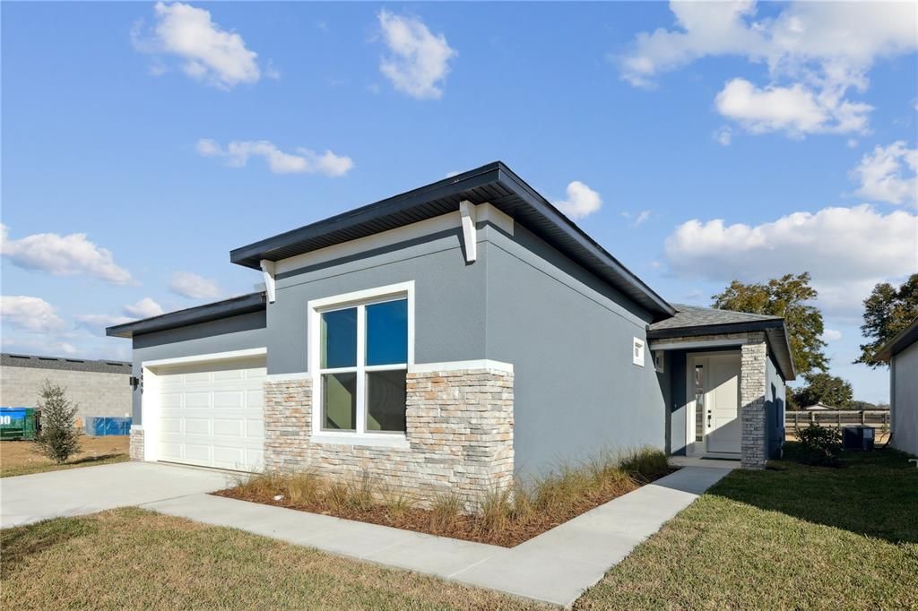 For Sale: $401,000 (4 beds, 3 baths, 2147 Square Feet)
