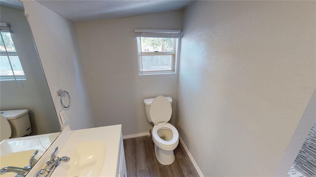 For Rent: $3,400 (4 beds, 2 baths, 2041 Square Feet)