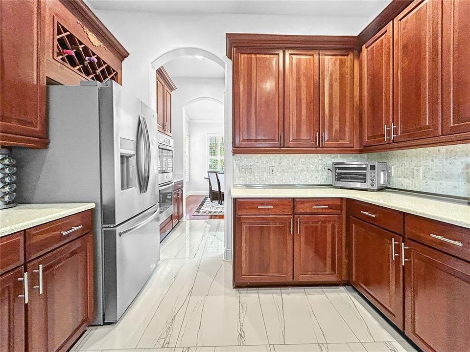 For Sale: $989,000 (4 beds, 2 baths, 2803 Square Feet)
