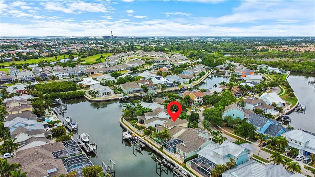 For Sale: $989,000 (4 beds, 2 baths, 2803 Square Feet)