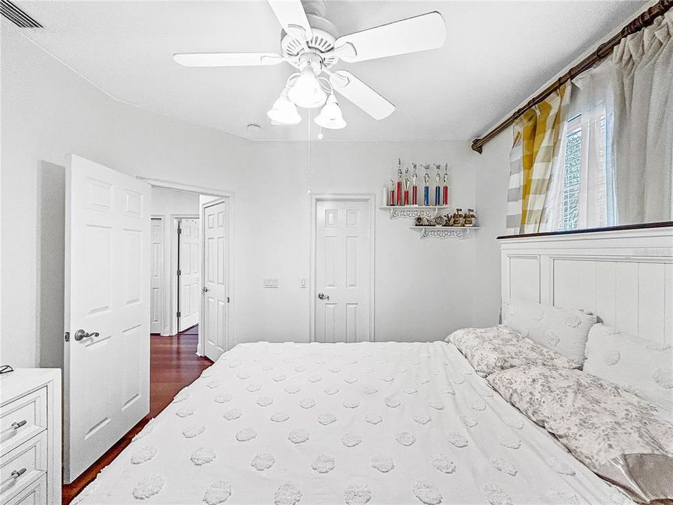 For Sale: $989,000 (4 beds, 2 baths, 2803 Square Feet)