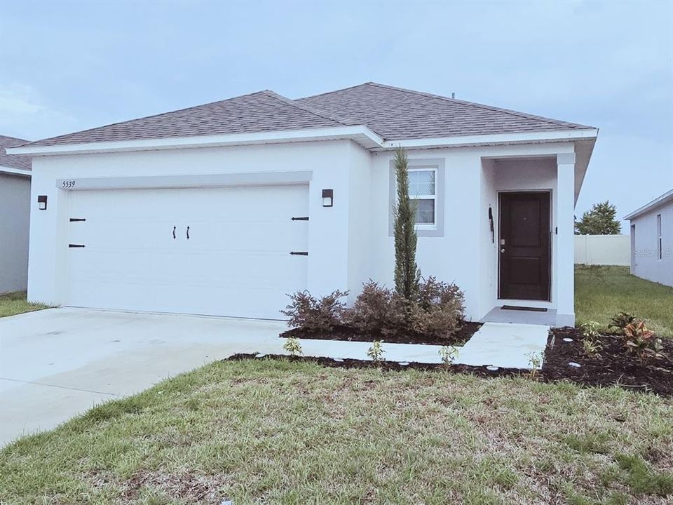 For Rent: $2,300 (3 beds, 2 baths, 1677 Square Feet)