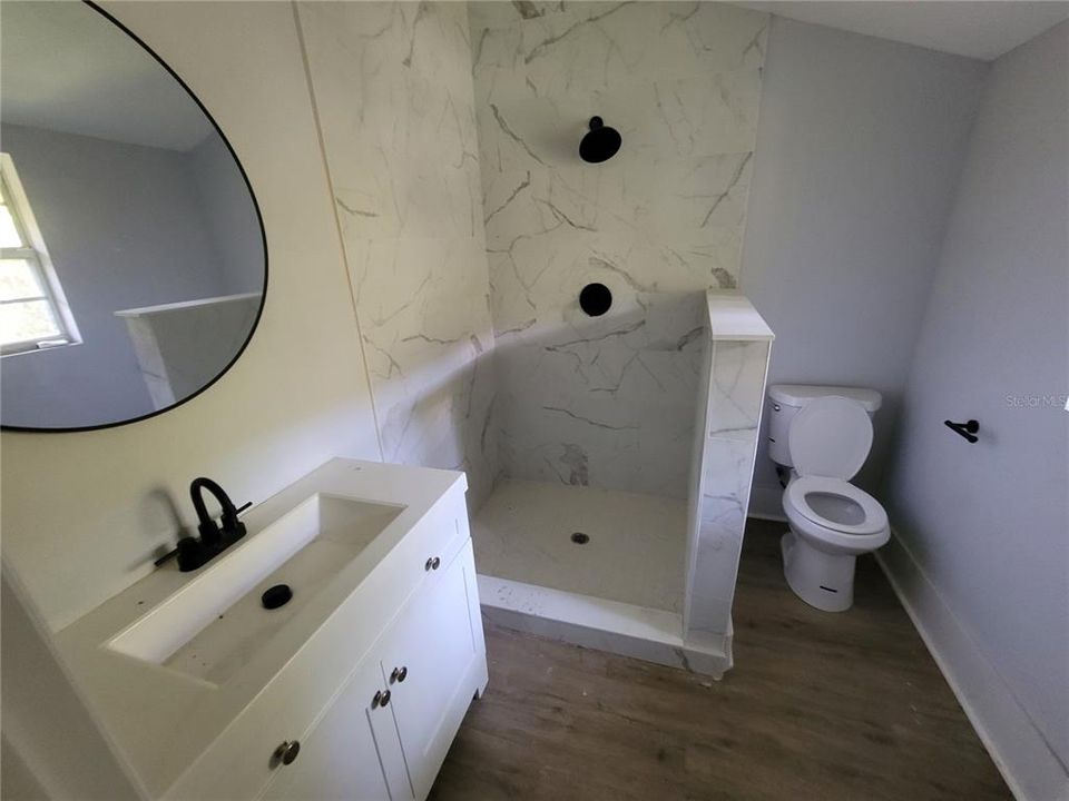 For Sale: $330,000 (3 beds, 3 baths, 1724 Square Feet)