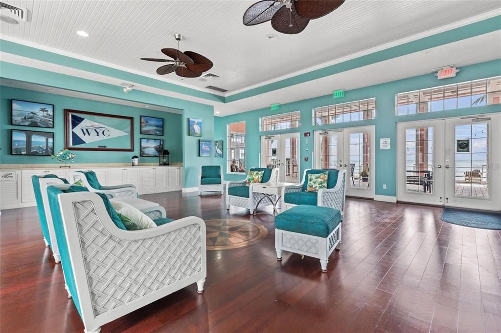 For Rent: $2,850 (2 beds, 1 baths, 720 Square Feet)