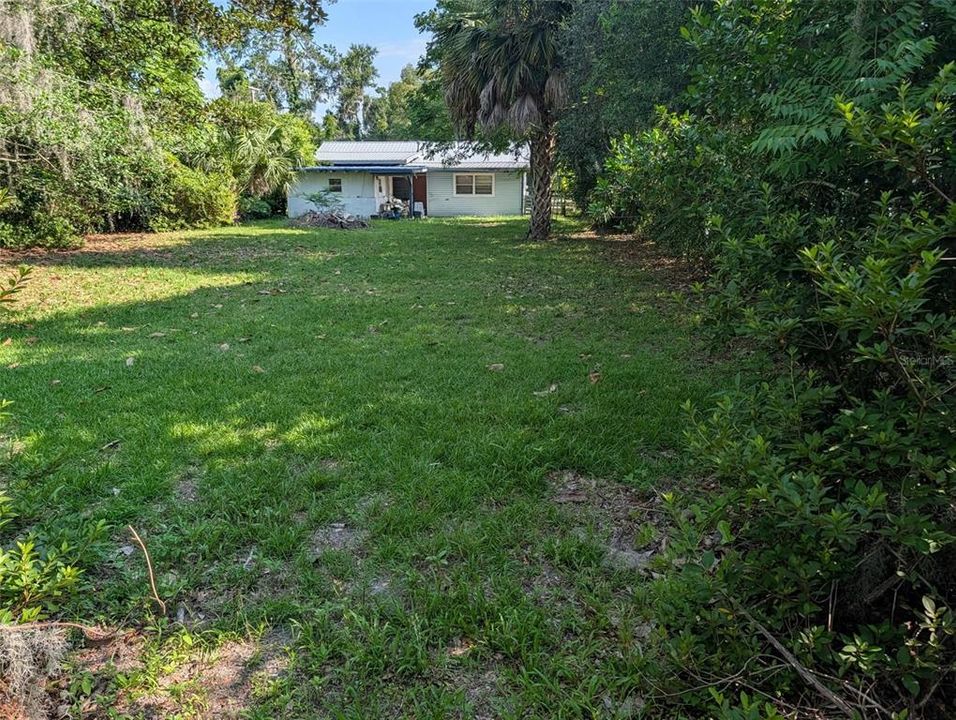 На продажу: $15,000 (0.13 acres)