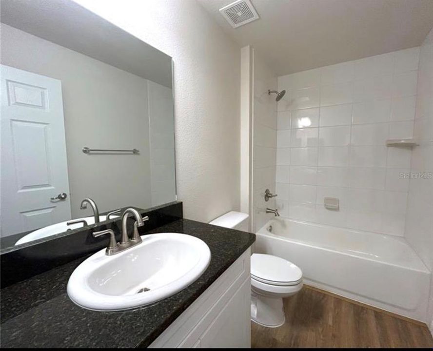 В аренду: $1,800 (3 спален, 2 ванн, 1564 Квадратных фут)