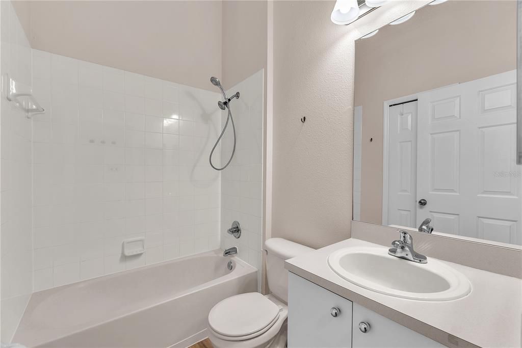 En Venta: $308,000 (3 camas, 2 baños, 1284 Pies cuadrados)