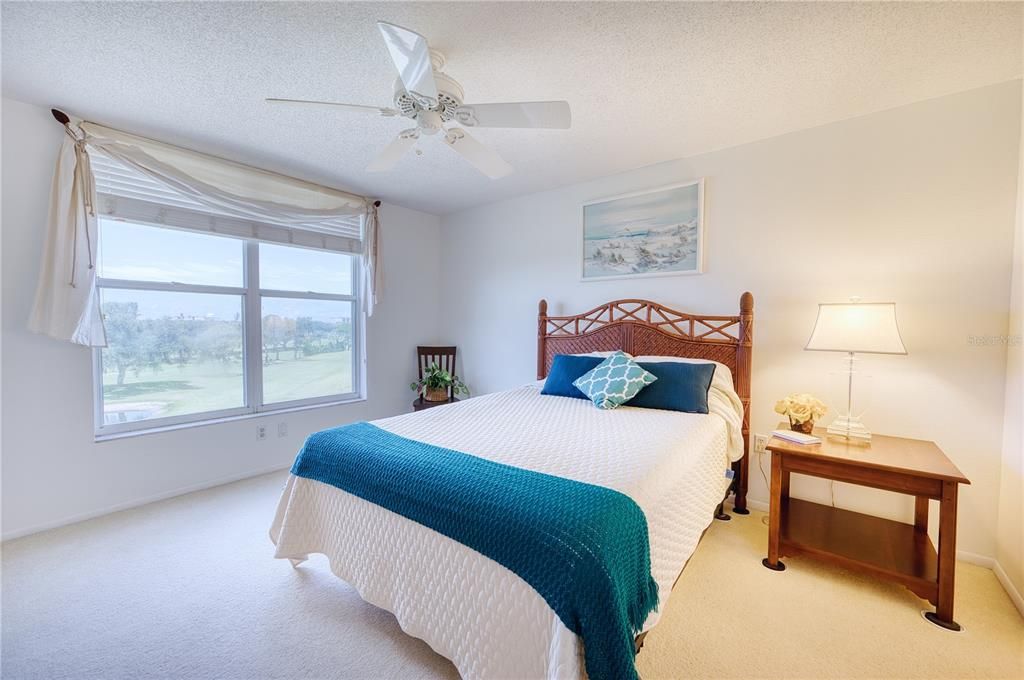 For Sale: $199,900 (2 beds, 2 baths, 1280 Square Feet)