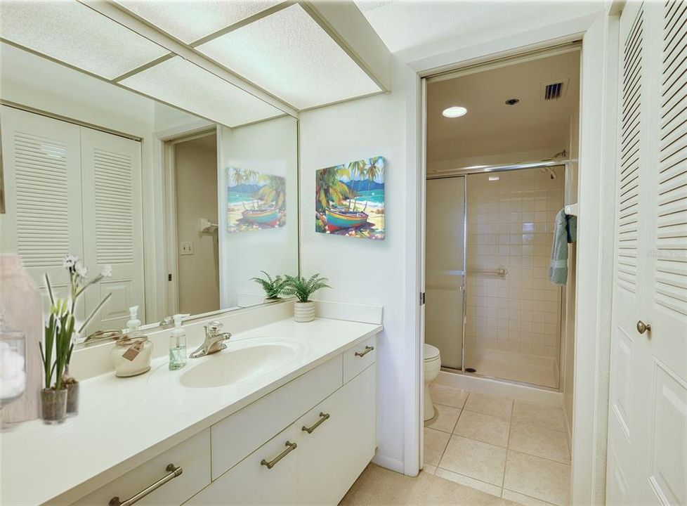 For Sale: $199,900 (2 beds, 2 baths, 1280 Square Feet)
