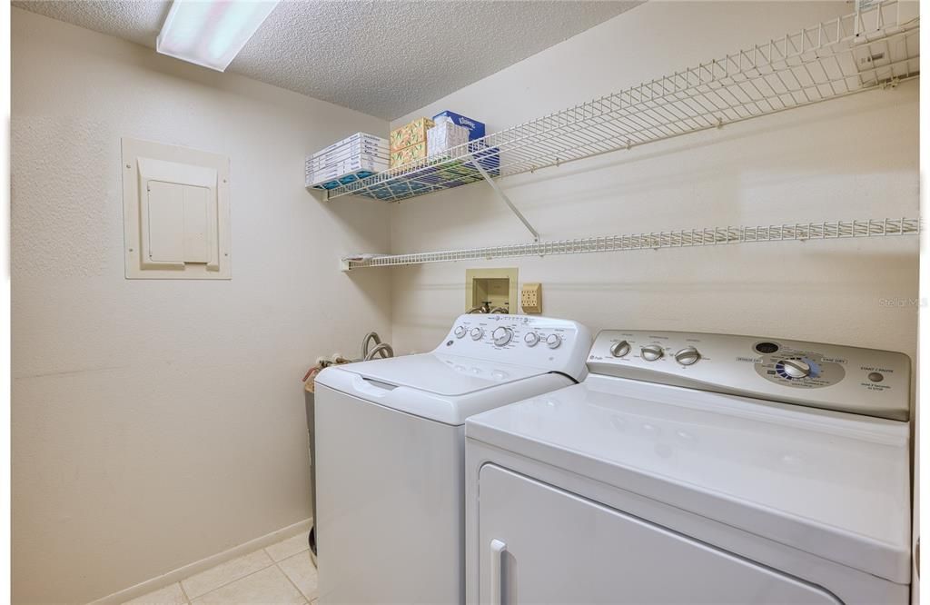 For Sale: $199,900 (2 beds, 2 baths, 1280 Square Feet)
