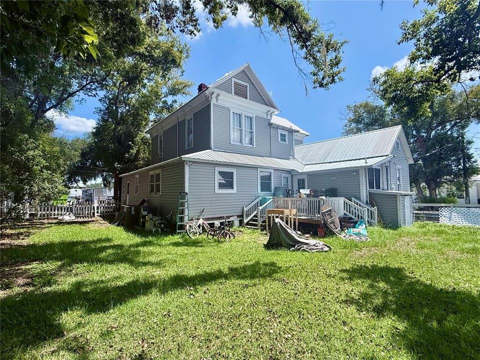 For Sale: $449,000 (5 beds, 4 baths, 2848 Square Feet)