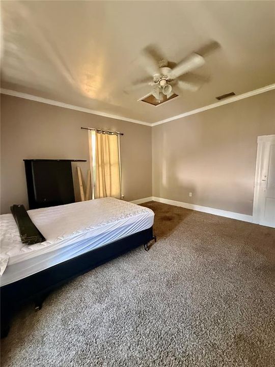 For Sale: $449,000 (5 beds, 4 baths, 2848 Square Feet)