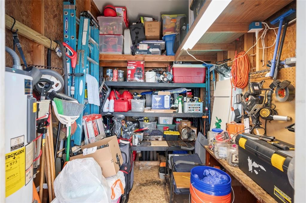 For Sale: $137,500 (2 beds, 2 baths, 1296 Square Feet)