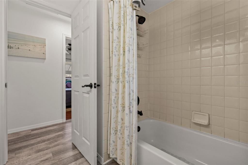 En Venta: $455,000 (3 camas, 2 baños, 1669 Pies cuadrados)