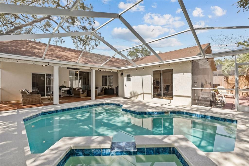 En Venta: $455,000 (3 camas, 2 baños, 1669 Pies cuadrados)