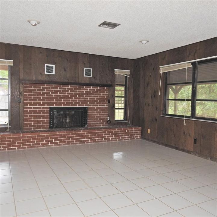 En Venta: $253,000 (2 camas, 2 baños, 1344 Pies cuadrados)