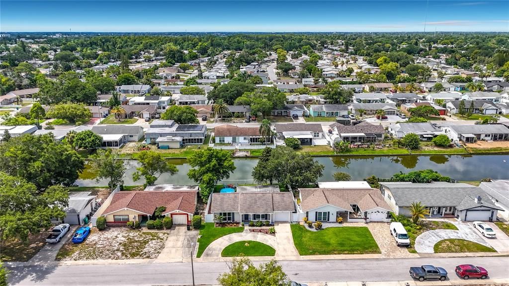 For Sale: $249,900 (2 beds, 2 baths, 1236 Square Feet)