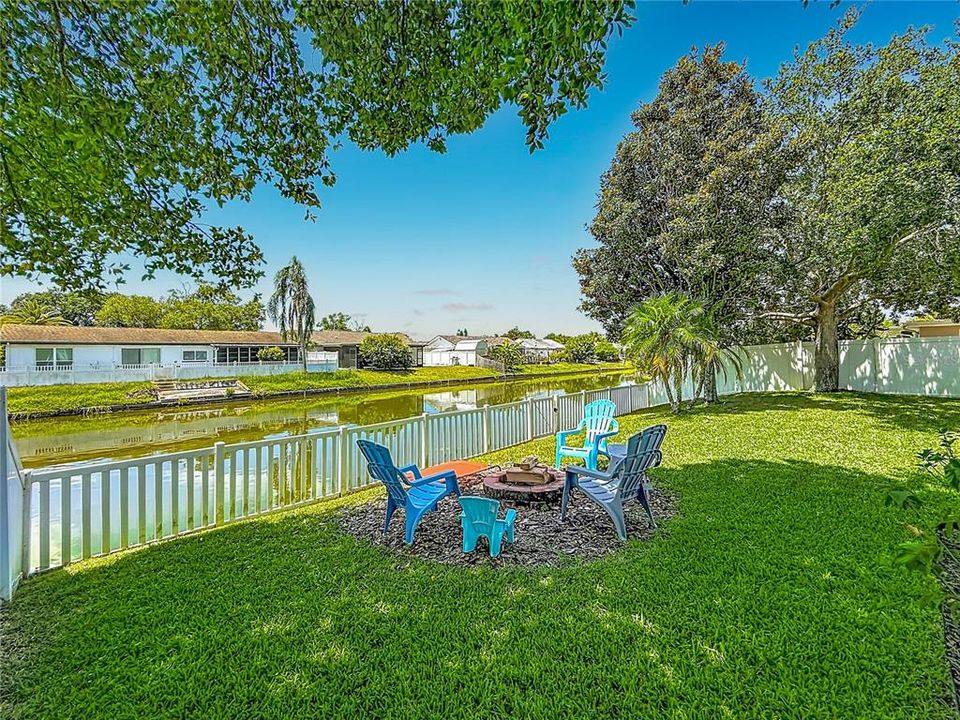 For Sale: $249,900 (2 beds, 2 baths, 1236 Square Feet)