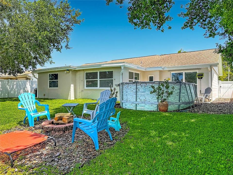 For Sale: $249,900 (2 beds, 2 baths, 1236 Square Feet)