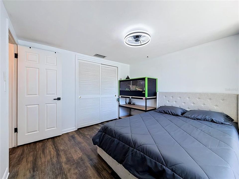 For Sale: $249,900 (2 beds, 2 baths, 1236 Square Feet)