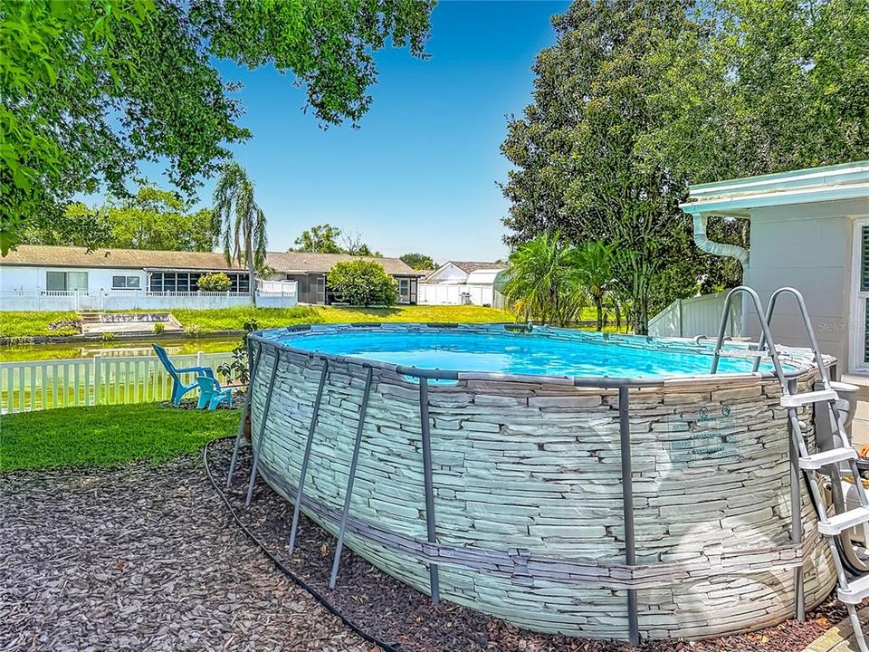 For Sale: $249,900 (2 beds, 2 baths, 1236 Square Feet)