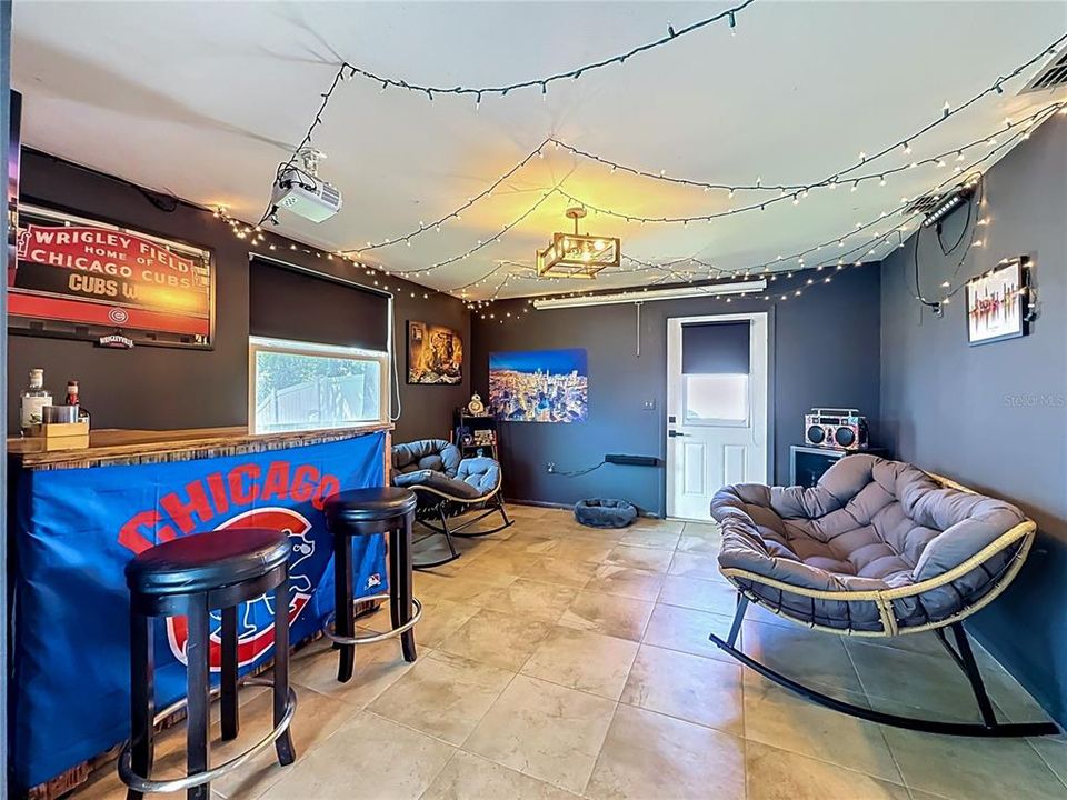 For Sale: $249,900 (2 beds, 2 baths, 1236 Square Feet)